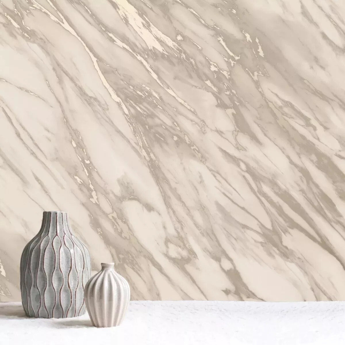 Realistic Marble Effect Wallpaper – Metallic Shimmer Smooth Finish | 284385