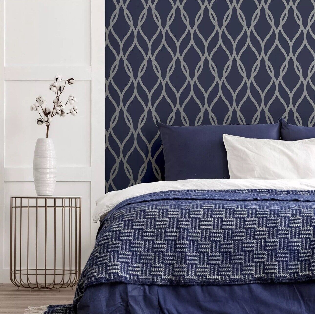 Arthouse Sequin Trellis Navy & Silver Glitter Wallpaper – 921804